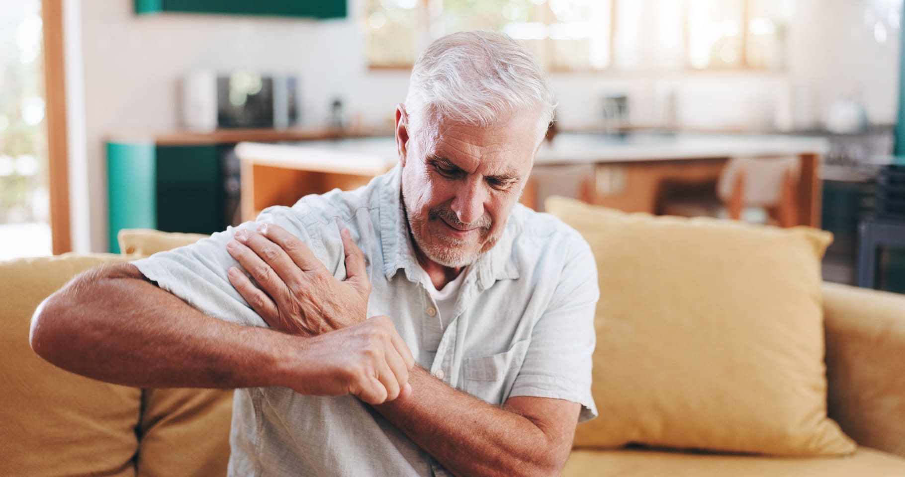 Jak wybrać produkt na stawy dla seniorów